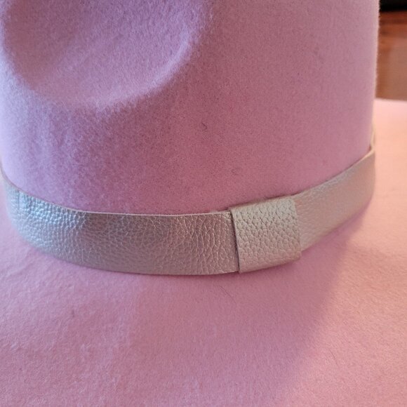 Lady Gaga Joanne World Tour Official Concert Merchandise Iconic Pink Fedora Hat. - Picture 2 of 8